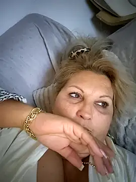 Snapshot of Divineblond chatting on September 26, 5:31 pm Divineblond online show from September 26, 5:31 pm