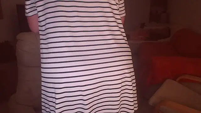 Snapshot of Divineblond chatting on September 13, 10:32 pm Divineblond online show from September 13, 10:32 pm