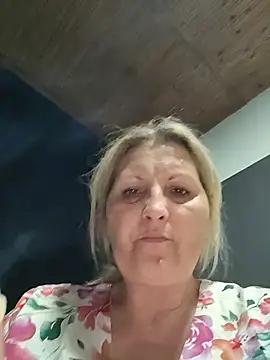 Divineblond online show from April 17, 6:22 pm