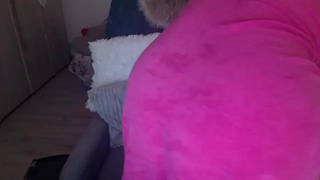 Divineblond online show from May 3, 10:24 pm