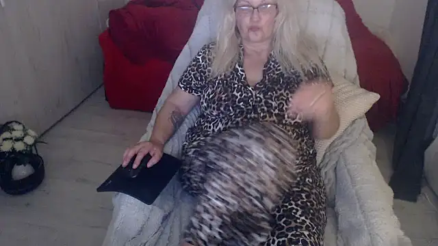 Divineblond online show from March 30, 1:18 am