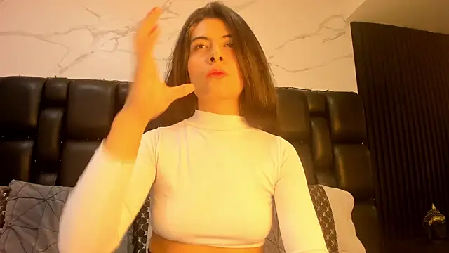 AshleyyHall online show from May 7, 11:08 pm