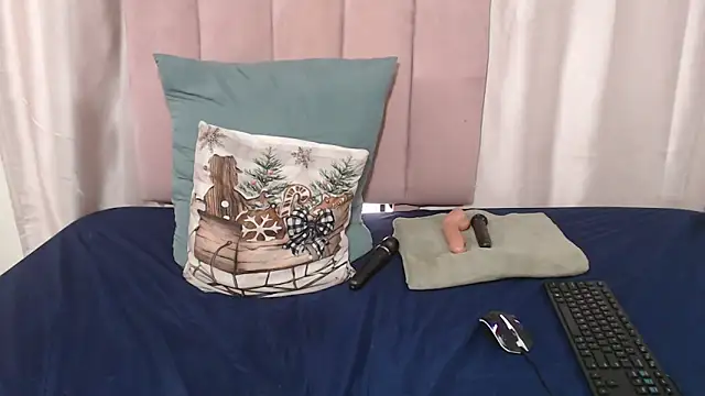 sweet-anne online show from May 10, 11:03 am