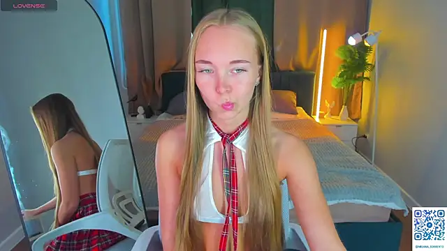 Milana Sorrento online show from June 2, 1:05 am