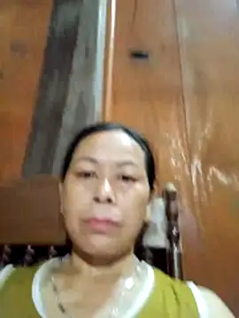 Snapshot of Ari-Na9 chatting on May 21, 1:41 pm Ari-Na9 online show from May 21, 1:41 pm
