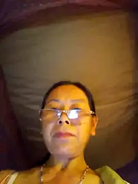 Snapshot of Ari-Na9 chatting on May 4, 8:44 pm Ari-Na9 online show from May 4, 8:44 pm