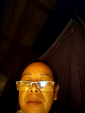 Snapshot of Ari-Na9 chatting on May 28, 10:04 pm Ari-Na9 online show from May 28, 10:04 pm