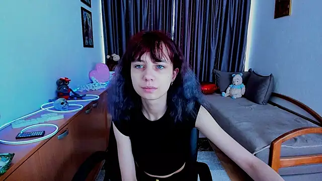 MiniLysii online show from June 12, 5:49 am