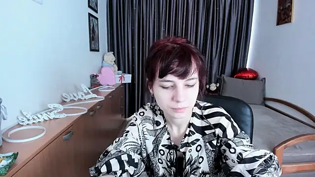 MiniLysii online show from May 17, 5:40 am