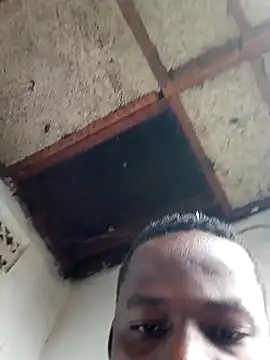 black appl online show from April 22, 10:55 am