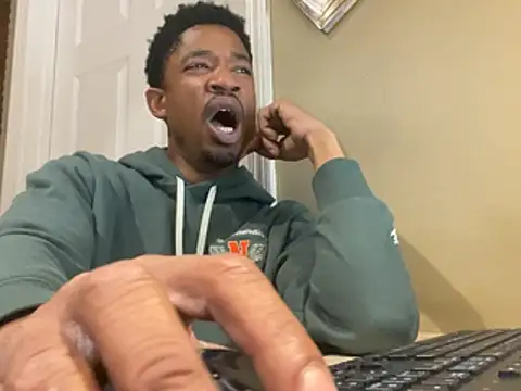 milfandyoungin online show from June 23, 11:08 am