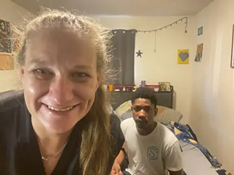 milfandyoungin online show from May 10, 11:28 pm