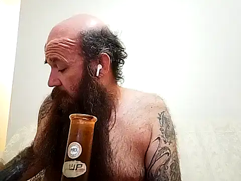 duzzarulz421 online show from June 18, 1:27 pm
