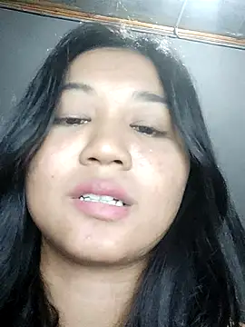 Snapshot of Rayya_ayy chatting on May 2, 2:00 pm Rayya ayy online show from May 2, 2:00 pm