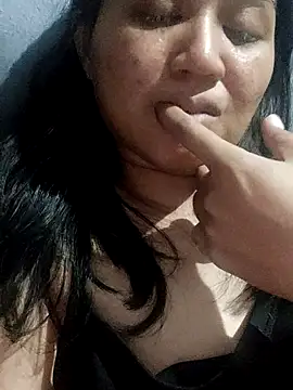 Snapshot of Rayya_ayy chatting on May 31, 6:20 pm Rayya ayy online show from May 31, 6:20 pm