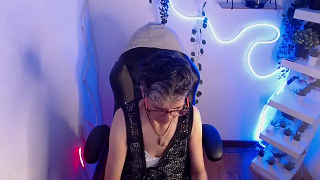 selena ferreira online show from June 16, 6:41 pm