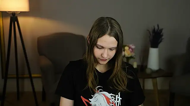 ErnaAmerica online show from April 22, 2:13 pm