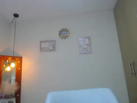 krystal lovely  online show from April 27, 1:53 pm