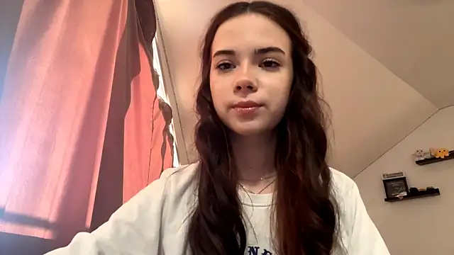 JoellaGrode online show from May 4, 5:38 pm