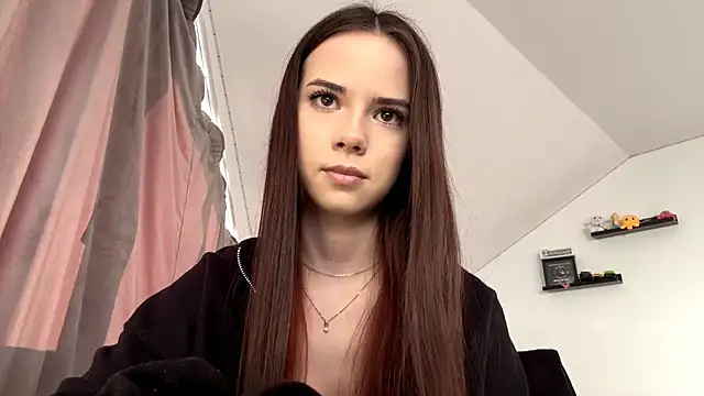 JoellaGrode online show from May 22, 5:33 pm