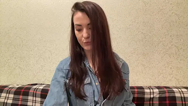 Madisonlovx online show from April 25, 7:11 pm