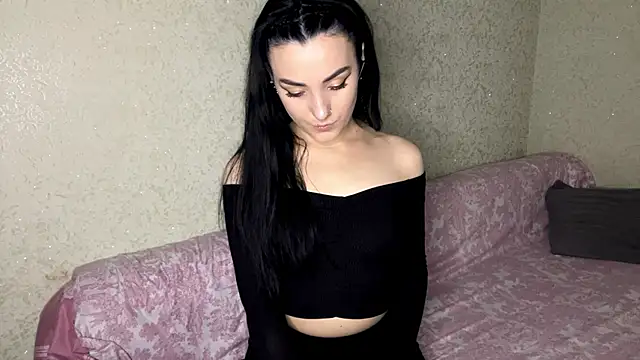 Madisonlovx online show from June 6, 7:08 pm
