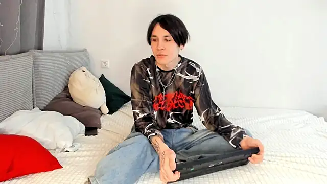 SolarFringe online show from April 23, 9:16 pm