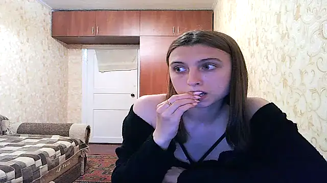 Snapshot of MilaShka29 chatting on May 21, 4:15 pm MilaShka29 online show from May 21, 4:15 pm