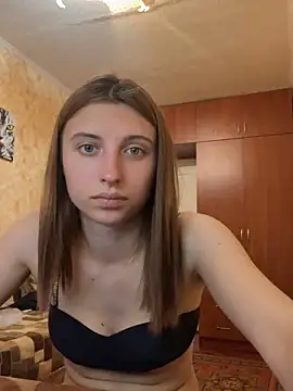 Snapshot of MilaShka29 chatting on May 31, 2:45 pm MilaShka29 online show from May 31, 2:45 pm