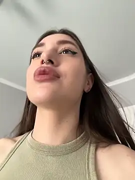 BOOMFOXY online show from June 13, 11:41 am