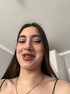 BOOMFOXY online show from June 6, 12:10 pm