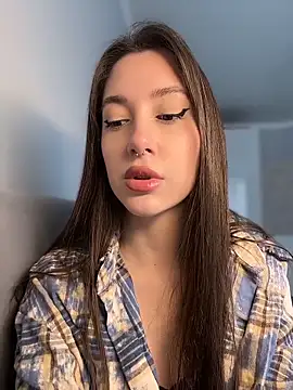 BOOMFOXY online show from May 3, 11:04 am