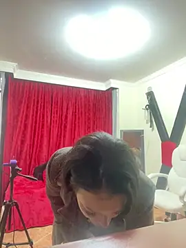 SamiiContreras  online show from May 28, 11:05 am