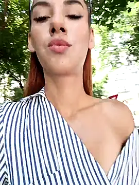 bebeluna001 online show from June 28, 10:10 am