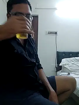 TamilRedchilli online show from May 7, 4:32 pm