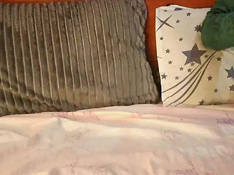 smashgal online show from April 29, 6:50 am