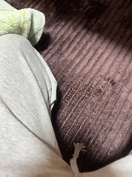 EhSOKYXZrU24451 online show from April 23, 3:46 pm