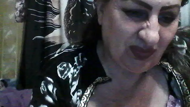 LoaqLovew online show from June 3, 7:42 am