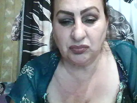 LoaqLovew online show from June 17, 9:08 am