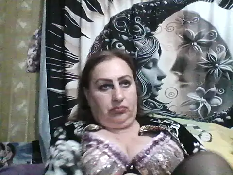 LoaqLovew online show from June 2, 7:19 am