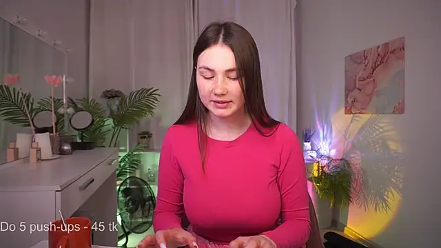 BettyMarlowe online show from June 6, 5:23 am