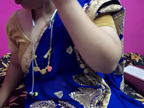 Snapshot of Call_Honey chatting on May 14, 9:34 pm Call Honey online show from May 14, 9:34 pm