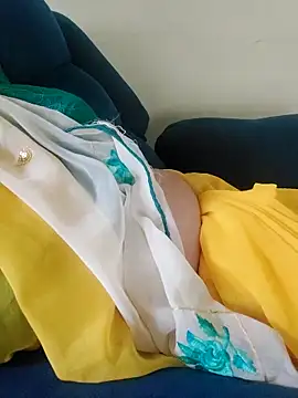 Snapshot of Call_Honey chatting on May 26, 6:22 am Call Honey online show from May 26, 6:22 am