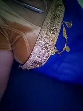 Snapshot of Call_Honey chatting on May 14, 1:02 am Call Honey online show from May 14, 1:02 am