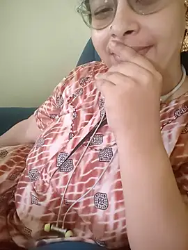 Snapshot of Call_Honey chatting on May 9, 5:22 am Call Honey online show from May 9, 5:22 am