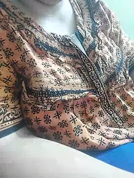 Snapshot of Call_Honey chatting on June 2, 1:55 pm Call Honey online show from June 2, 1:55 pm