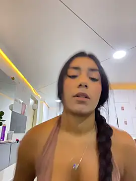 SaryJonex online show from May 9, 1:03 pm