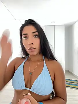 SaryJonex online show from July 1, 2:50 pm