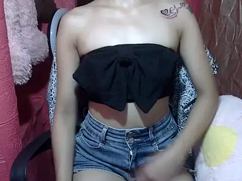 Horny WetPussy online show from June 24, 6:50 pm