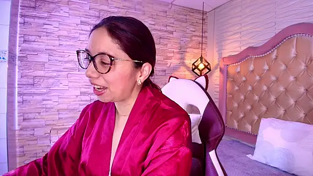 Snapshot of stephaniesun_ chatting on July 19, 12:57 pm stephaniesun online show from July 19, 12:57 pm